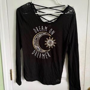 Women's Black Long-Sleeve Graphic Top